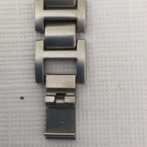 Woman’s Kanadu Watch color sliver #18 - Picture 5 of 6